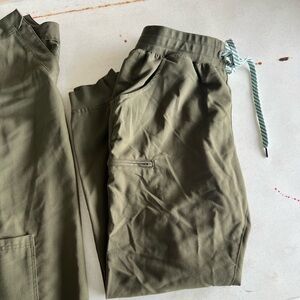 Jaannu scrub set
Top L
Bottom M